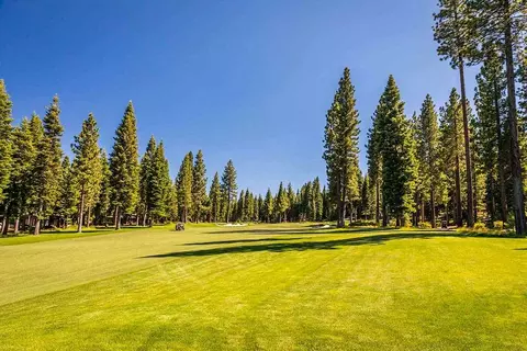 8324 Valhalla Dr, Truckee, CA 96161 photo 7