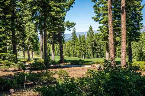 8324 Valhalla Dr, Truckee, CA 96161 photo 3