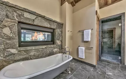 2110 Eagle Feather Ct, Truckee, CA 96161 photo 15