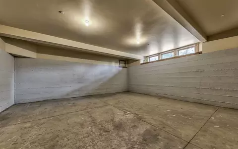 2110 Eagle Feather Ct, Truckee, CA 96161 photo 21