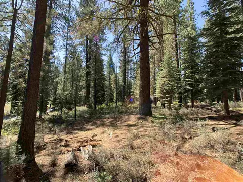 11979 Saddleback Dr, Truckee, CA 96161 photo 2