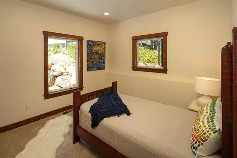 12024 Cavern Way, Truckee, CA 96161 photo 17