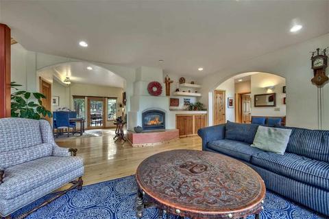 12344 Springbrook Pl, Truckee, CA 96161 photo 2