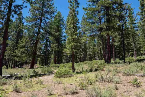 11610 Bottcher Loop, Truckee, CA 96161 photo 11