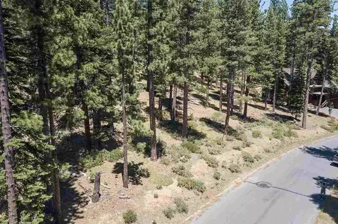 11610 Bottcher Loop, Truckee, CA 96161 photo 13