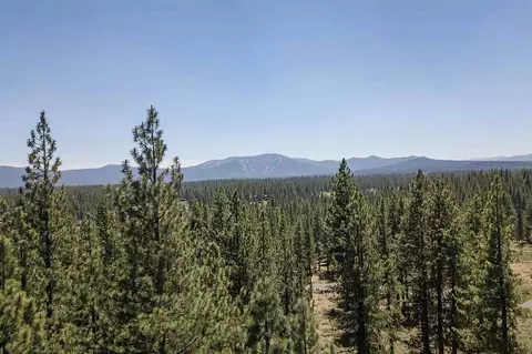 11610 Bottcher Loop, Truckee, CA 96161 photo 8