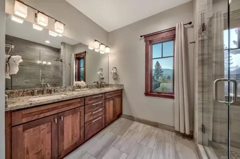 10175 Annies Loop, Truckee, CA 96161 photo 20