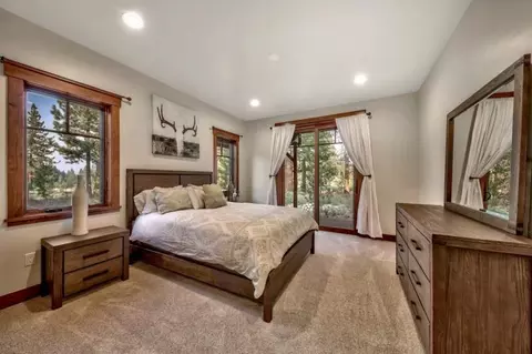 10175 Annies Loop, Truckee, CA 96161 photo 19