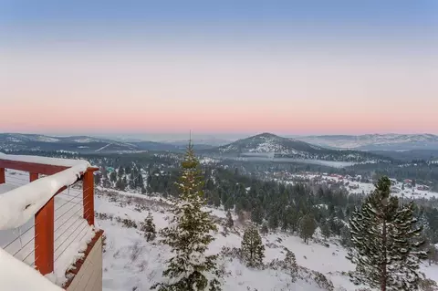 12895 Pinnacle Loop, Truckee, CA 96161 photo 16