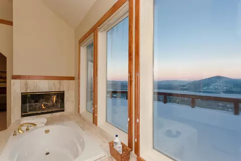 12895 Pinnacle Loop, Truckee, CA 96161 photo 7