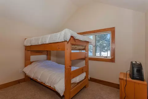 12895 Pinnacle Loop, Truckee, CA 96161 photo 14