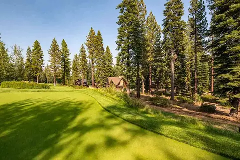 8740 Breakers Ct, Truckee, CA 96161 photo 7
