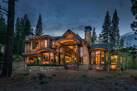 10451 Thunderbird Ct, Truckee, CA 96161 photo 1