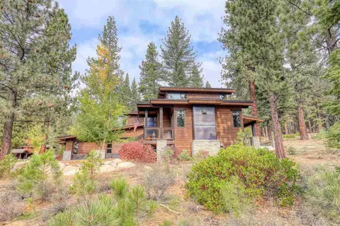 11684 Kelley Dr, Truckee, CA 96161 photo 2