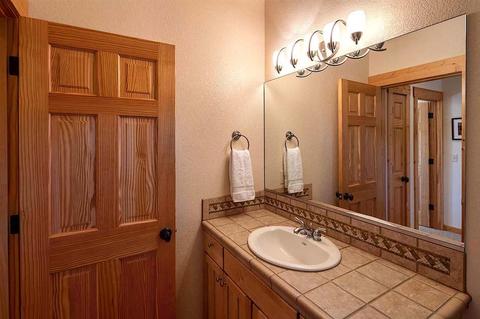 12545 Pinnacle Loop, Truckee, CA 96161 photo 17