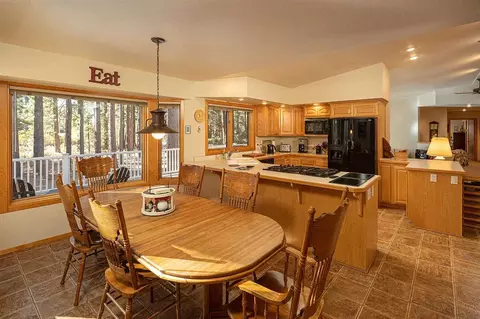 198 Meadow Ranch Rd, Calpine, CA 96124 photo 2