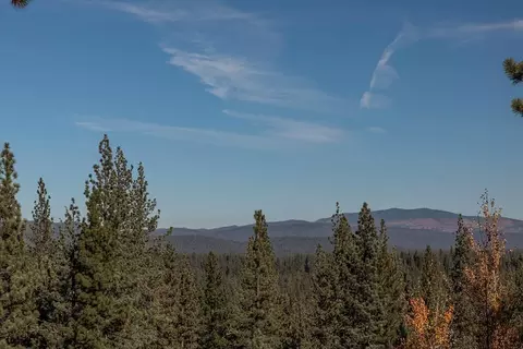 8256 Ehrman Dr, Truckee, CA 96161 photo 5
