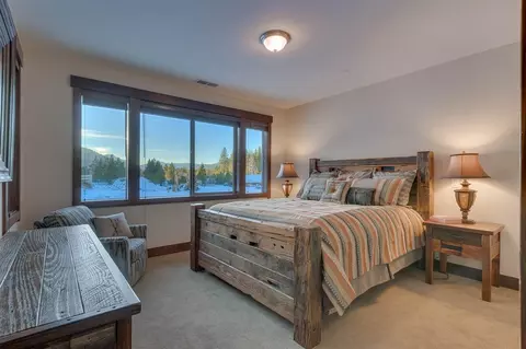 11651 Mcclintock Loop # 3, Truckee, CA 96161 photo 8