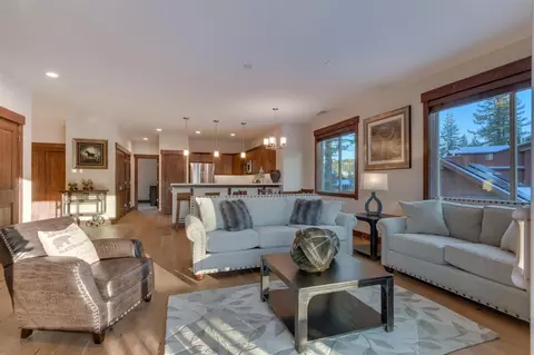 11651 Mcclintock Loop # 3, Truckee, CA 96161 photo 2