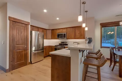 11651 Mcclintock Loop # 3, Truckee, CA 96161 photo 5