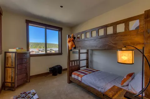 11665 Mcclintock Loop # 2, Truckee, CA 96161 photo 11