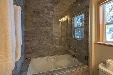 528 Wolf Tree, Truckee, CA 96161 photo 19