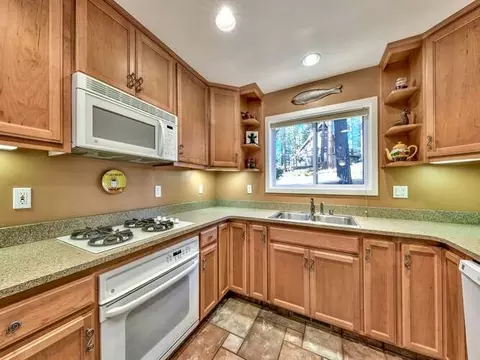 10 Moccasin Trl, Graeagle, CA 96103 photo 9