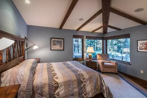 8755 Breakers Ct, Truckee, CA 96161 photo 7