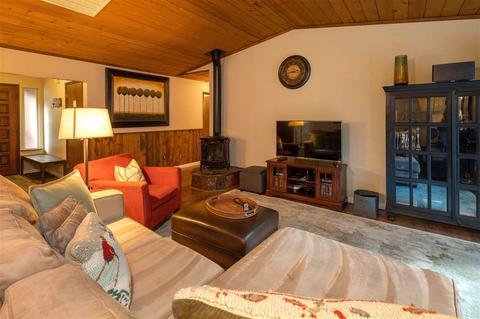 12093 Pine Forest Rd, Truckee, CA 96161 photo 7