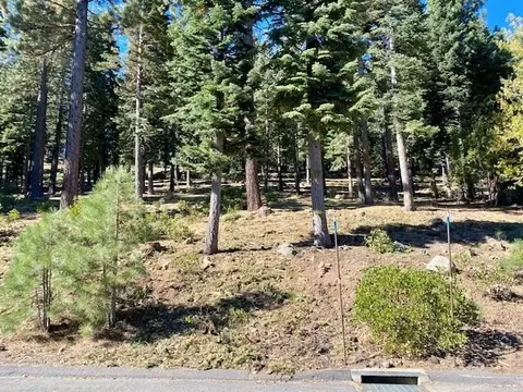 2218 Silver Fox Ct, Truckee, CA 96161 photo 1