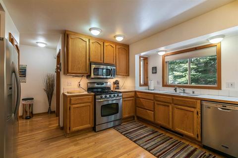 12651 Ski View Loop, Truckee, CA 96161 photo 13