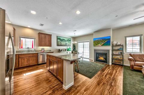 10240 Fall Ct, Truckee, CA 96161 photo 4