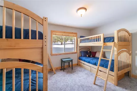 12480 Pinnacle Loop, Truckee, CA 96161 photo 17