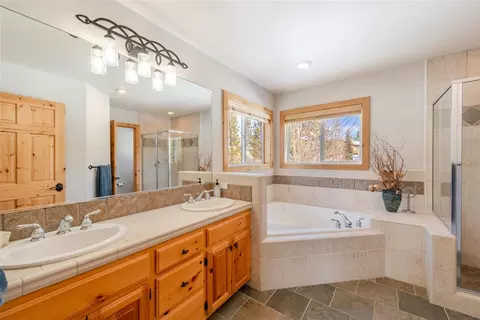 12480 Pinnacle Loop, Truckee, CA 96161 photo 12