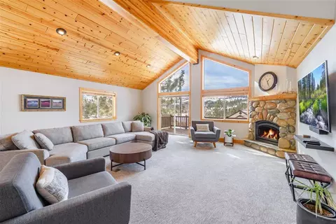 12480 Pinnacle Loop, Truckee, CA 96161 photo 4