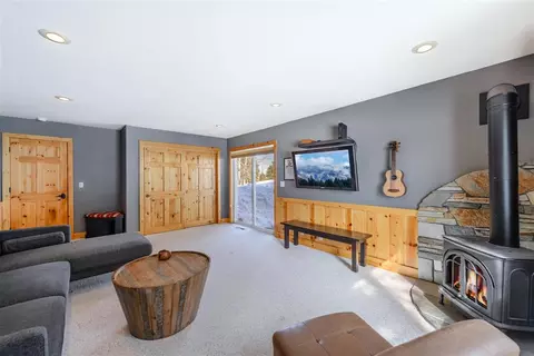 12480 Pinnacle Loop, Truckee, CA 96161 photo 14