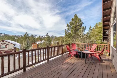 12480 Pinnacle Loop, Truckee, CA 96161 photo 2
