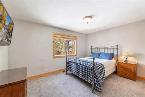 12480 Pinnacle Loop, Truckee, CA 96161 photo 15