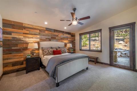 11490 Bottcher Loop, Truckee, CA 96161 photo 15