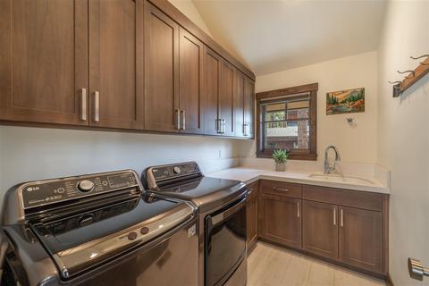 11490 Bottcher Loop, Truckee, CA 96161 photo 20