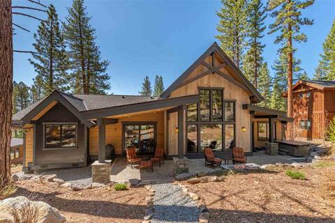 11490 Bottcher Loop, Truckee, CA 96161 photo 2