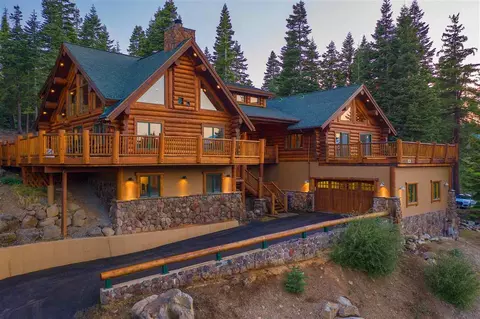 13787 Pathway Ave, Truckee, CA 96161 photo 1