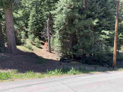 10792 Pine Cone Rd, Truckee, CA 96161 photo 2