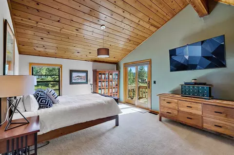 13034 Pinnacle Loop, Truckee, CA 96161 photo 8