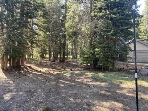 12866 Skiview Loop, Truckee, CA 96161 photo 2