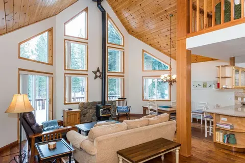 13549 Skiview Loop, Truckee, CA 96161 photo 3