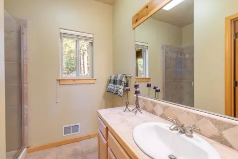 12032 Bennett Flat Rd, Truckee, CA 96161 photo 19