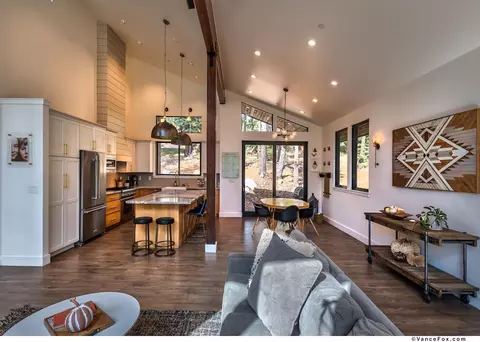 11964 Cavern Way, Truckee, CA 96161 photo 8