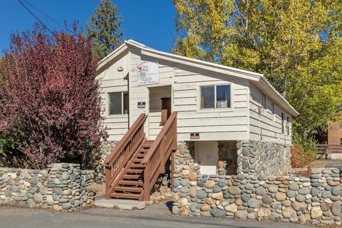 10092 E St, Truckee, CA 96161 photo 1