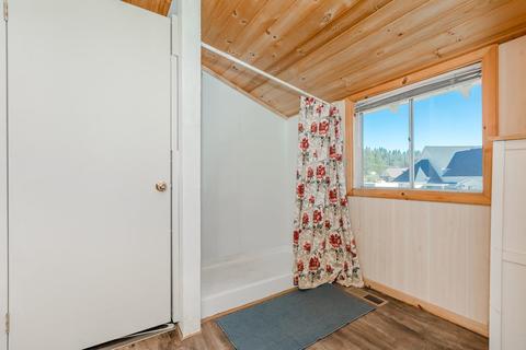 10092 E St, Truckee, CA 96161 photo 12
